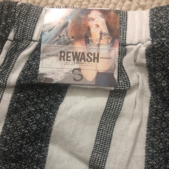 Striped Shorts - Picture 4 of 6